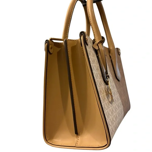 Michael Kors Maple Medium Messenger Crossbody Purse Satchel Women Bag NEW $298